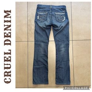 🦋Cruel Denim Abby Straight Cut Medium Blue Jeans with Embroidered Pockets🦋